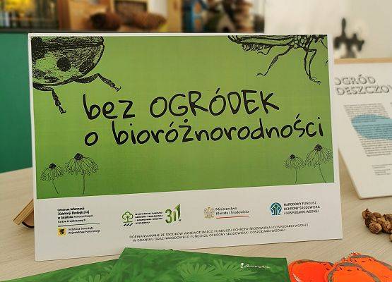 Warsztat odbył się w ramach projektu „bezOGRÓDEK o bioróżnorodności”, który realizujemy w ramach Programu Regionalnego Wsparcia Edukacji Ekologicznej, dzięki dofinansowaniu ze środków Wojewódzkiego Funduszu Ochrony Środowiska i Gospodarki Wodnej